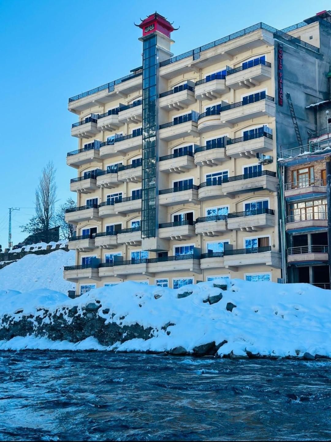 Gold Palace Hotel & Food Lounge Karandukai Exteriér fotografie